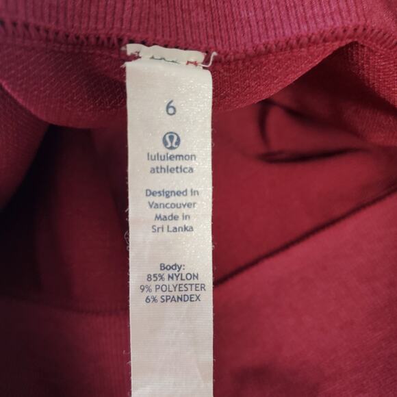 Lululemon Women's Seamlessly Street Crop Size 6 Activewear Dashing Purple Yoga - Picture 6 of 9